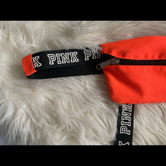 Bright hot pink Fannypack - Picture 6 of 7